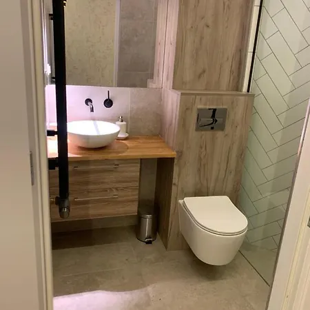 Moderno Apartment